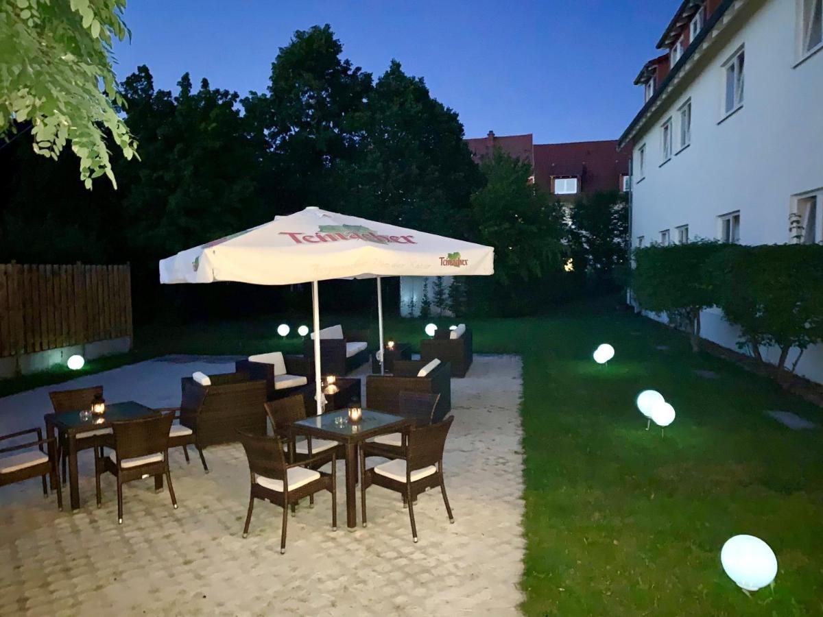 Hotel Ambiente Walldorf Walldorf  Exterior photo